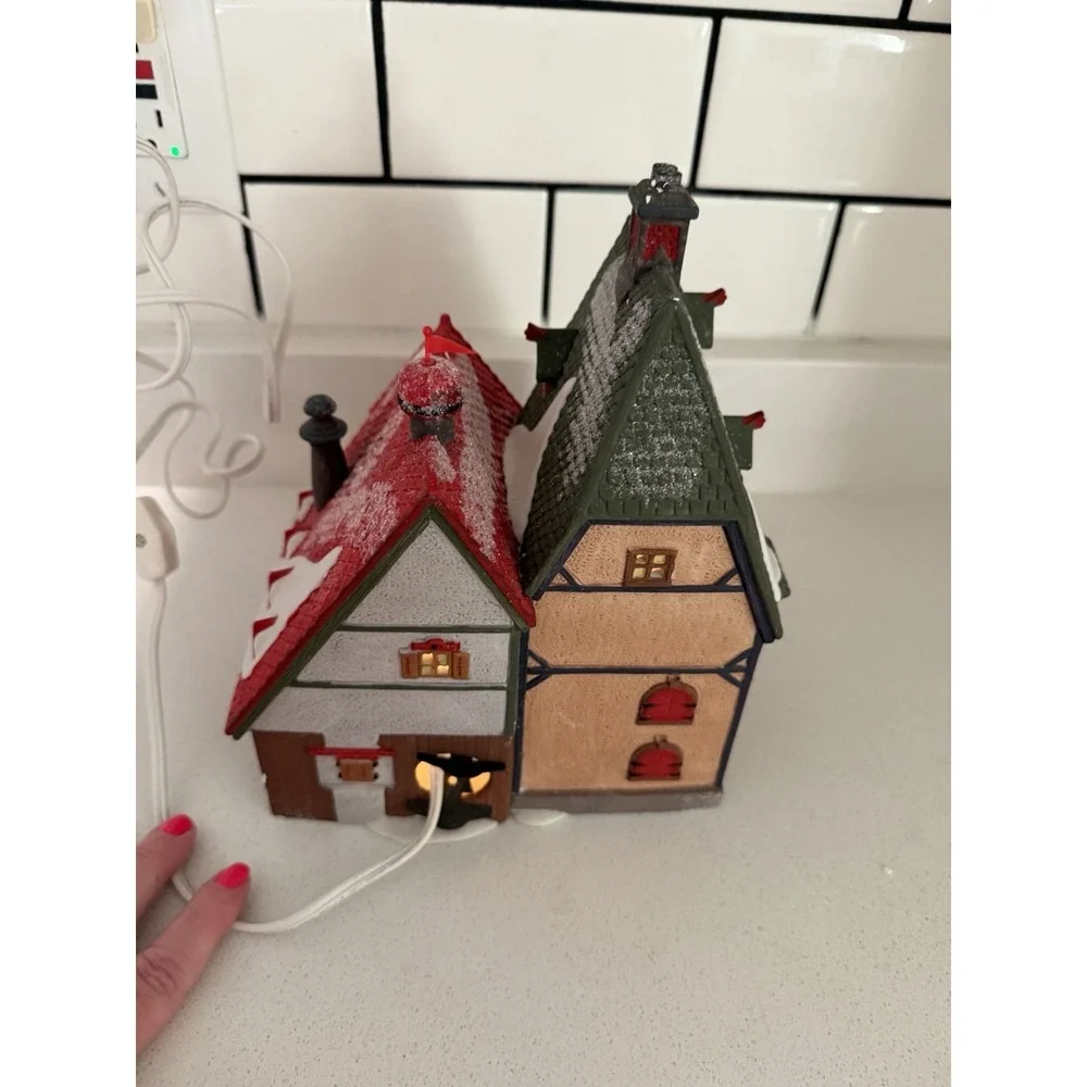 Department 56 Obbies Books & Letrinkas Candy North Pole Series Lighted Building